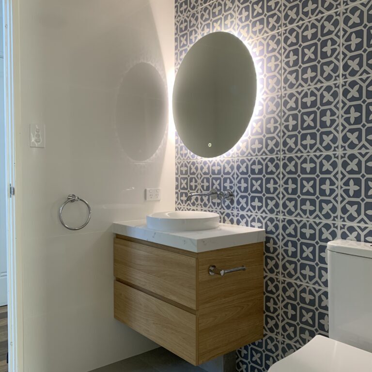 Duncraig Feature Tile Renovation 01